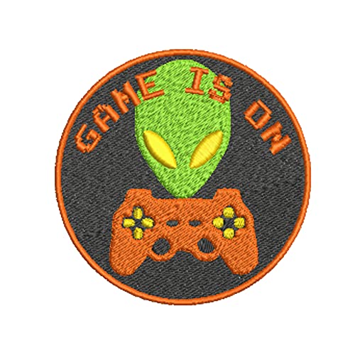 Зелена нашивка на Чужденец - Игра включва - Гики и геймърите - Orange Бродирани 3,5-Инчов желязо или Пришитая Апликация на Премиум-клас,